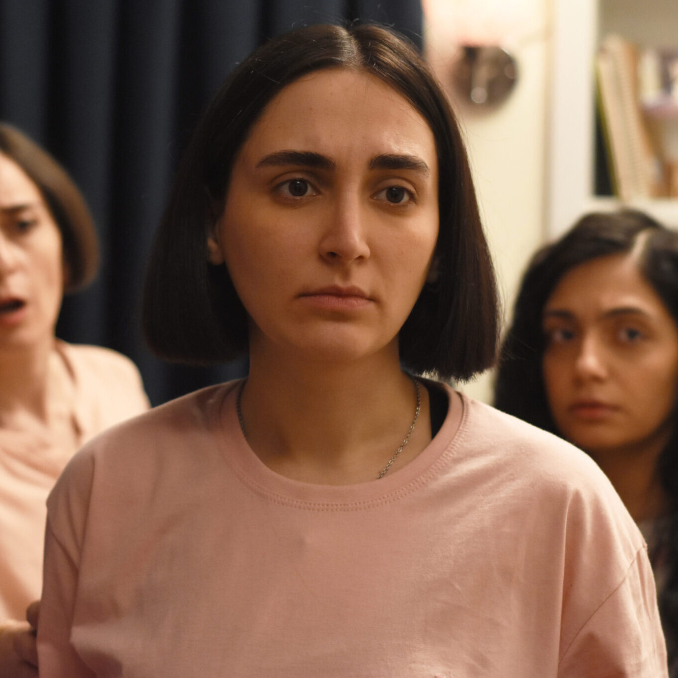 Die-Saat-des-heiligen-Feigenbaums-2048x1365-1-aspect-ratio-1-1